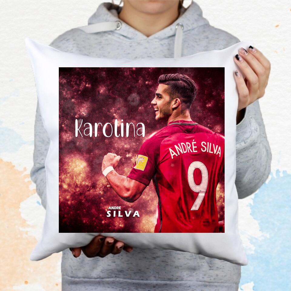 André Silva párna saját névvel