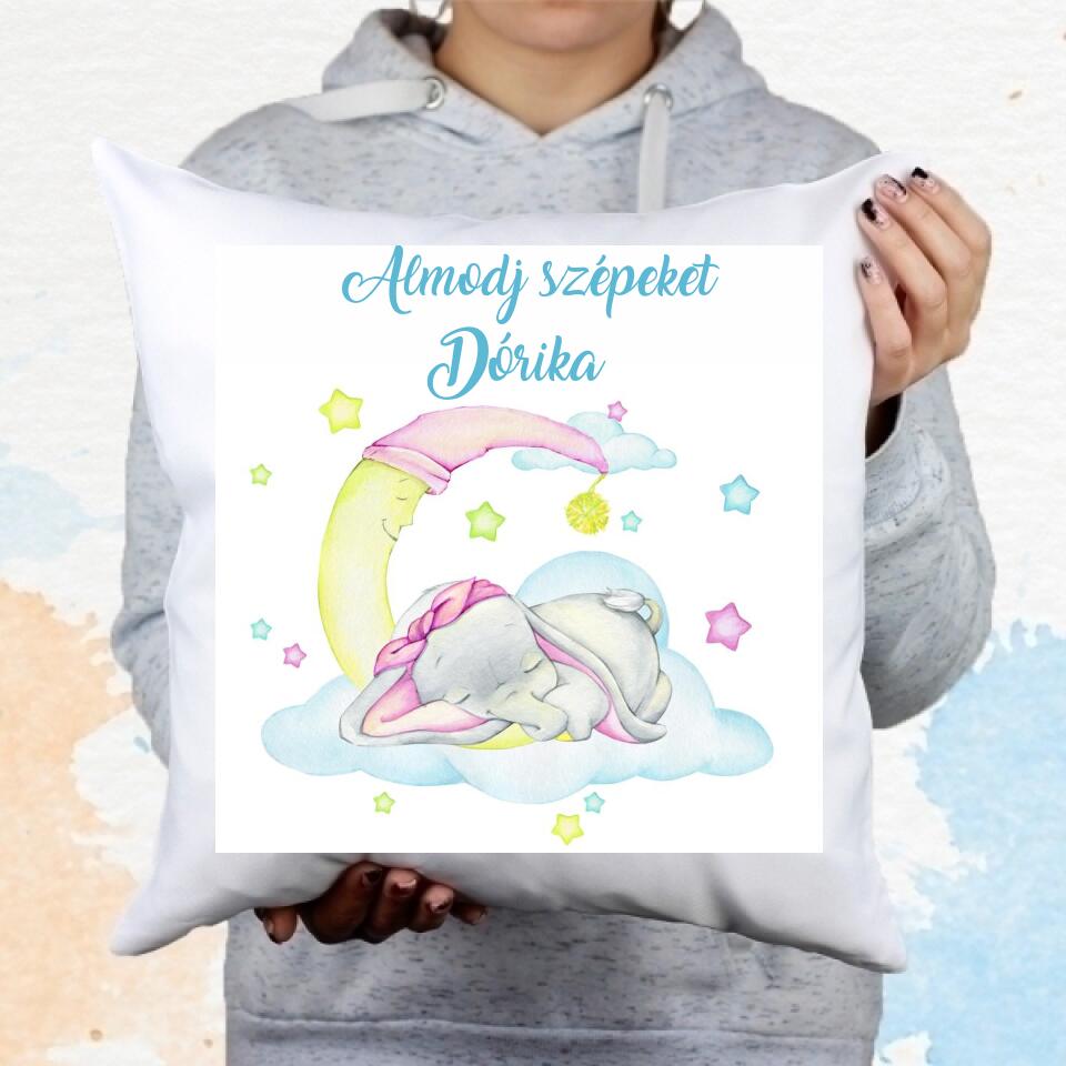 Szundi párna alvó állatokkal és saját névvel gyerekeknek