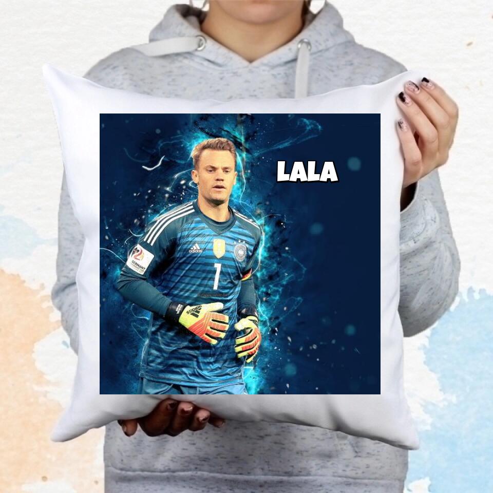 Neuer párna egyedi névvel