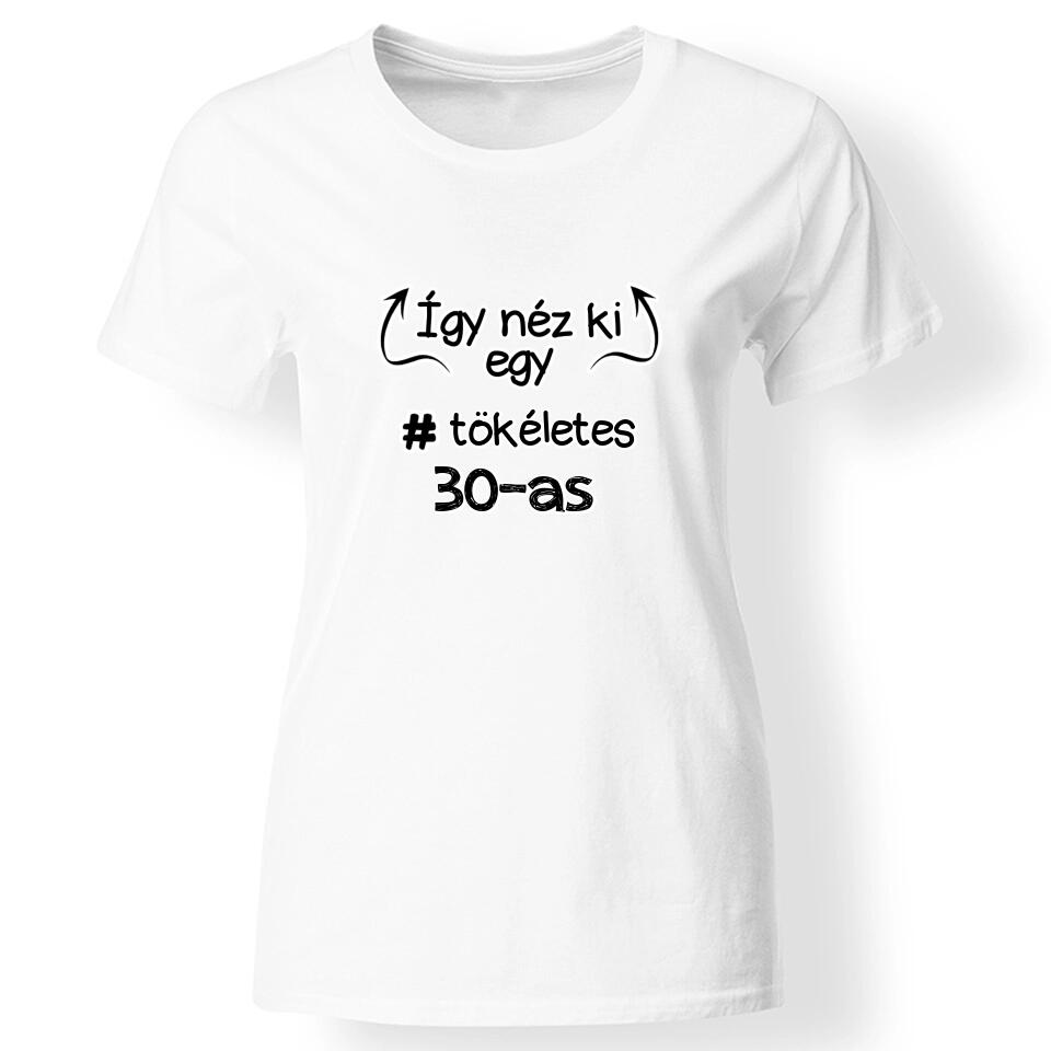 Így néz ki egy... női póló