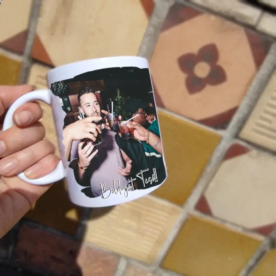 Level Unlocked 18. szülinapi bögre