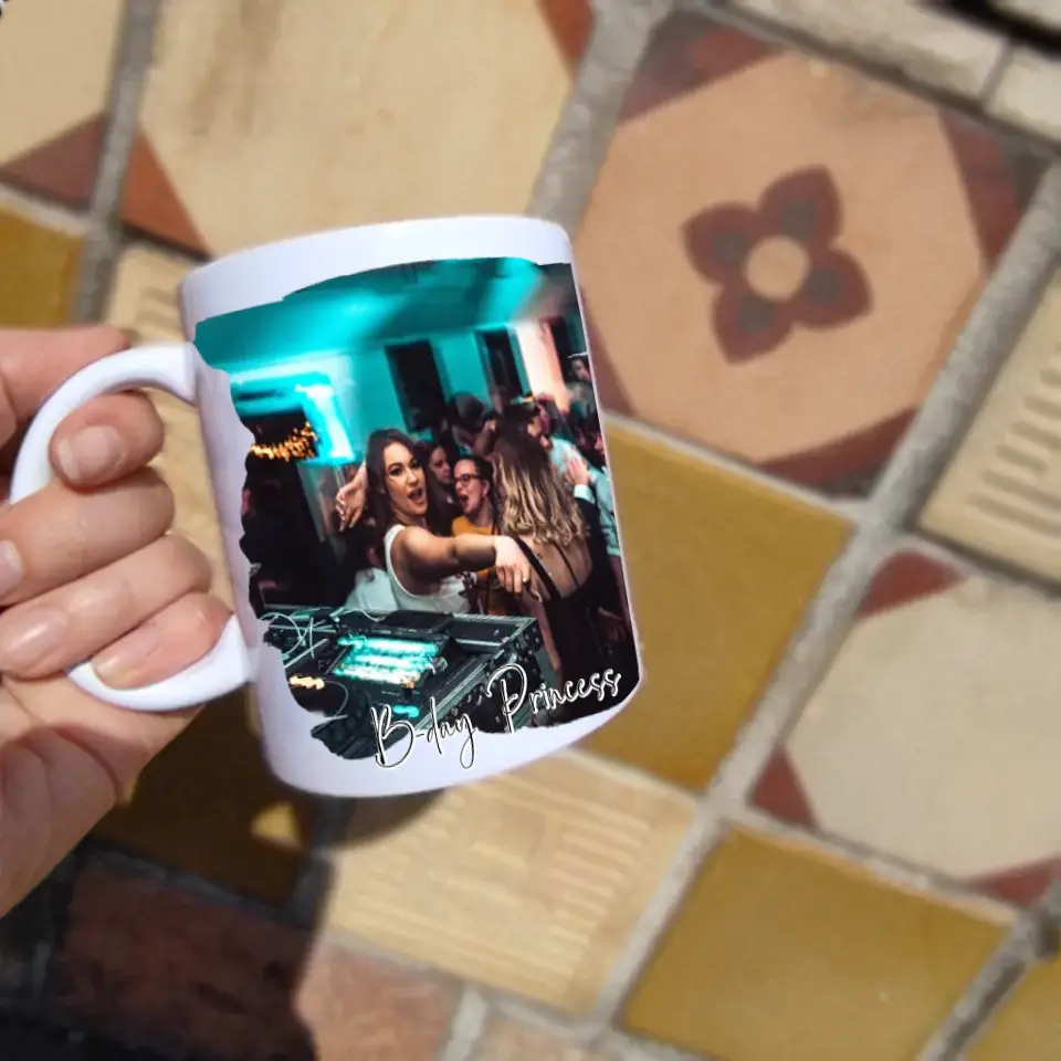 A gyerekkor vége 18. szülinapi bögre