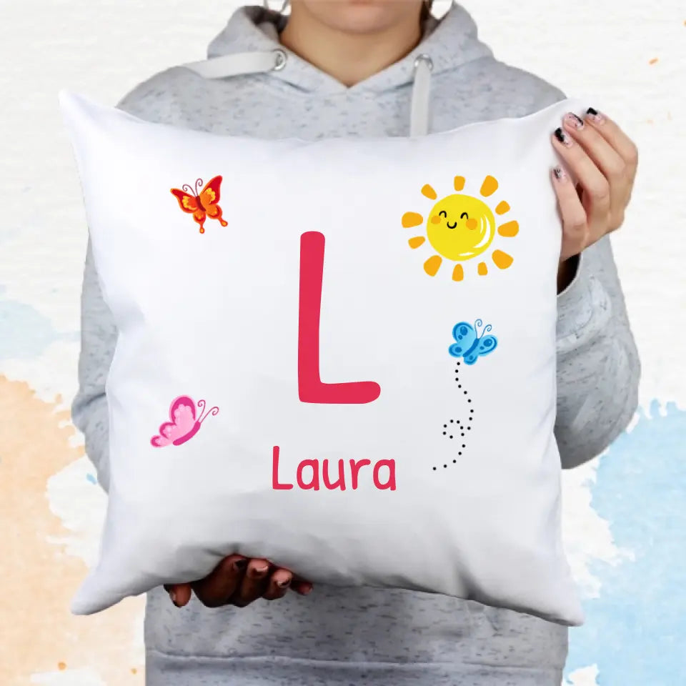 Monogramos gyerek párna