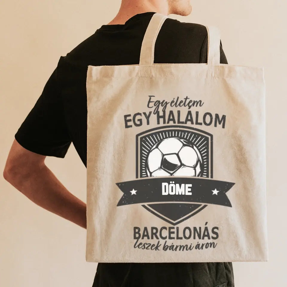 Egyedi neves Barcelona focis vászontáska női vállon