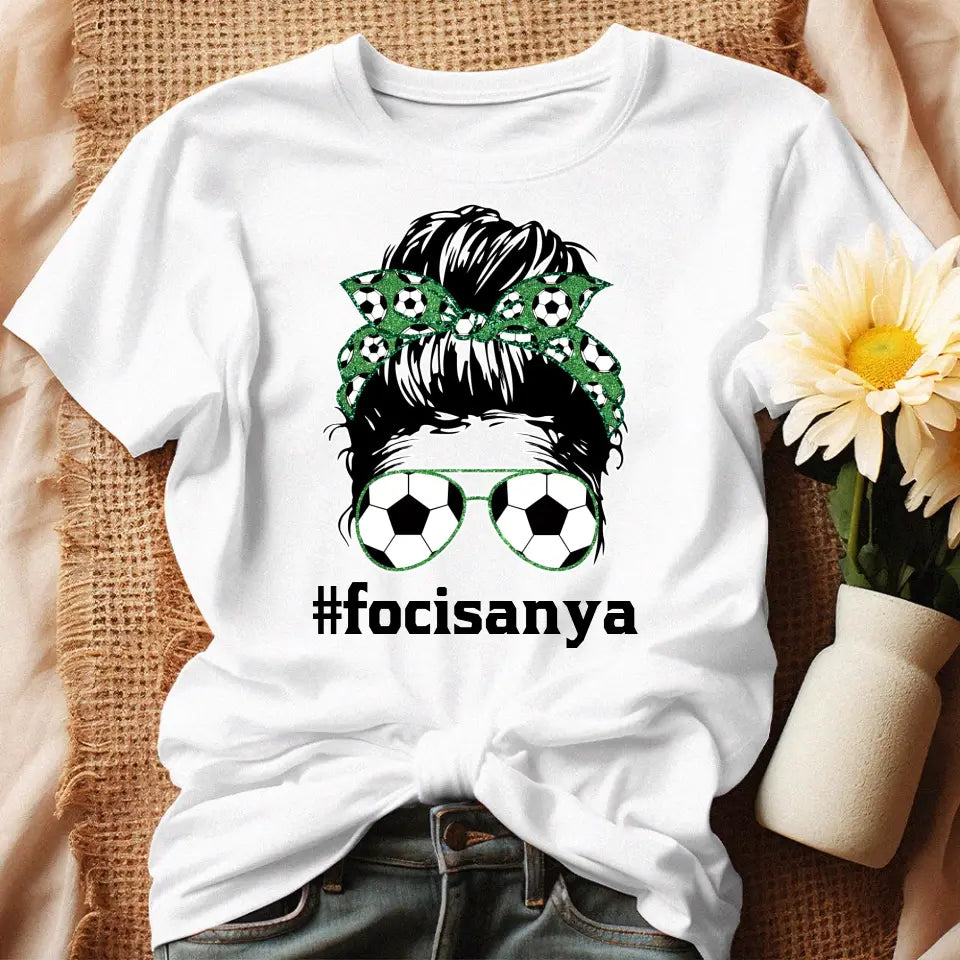 Egyedi feliratos focis póló nőknek