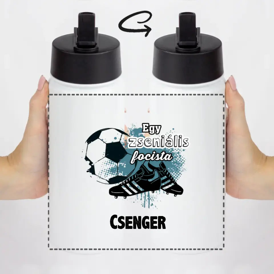 Egy zseniális focista feliratos szívószálas kulacs egyedi névvel