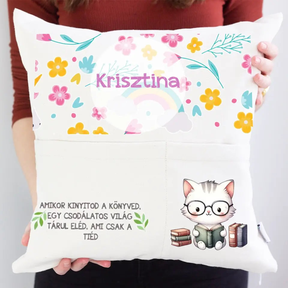 Személyre szabható olvasós zsebes párna Lányoknak egyedi névvel