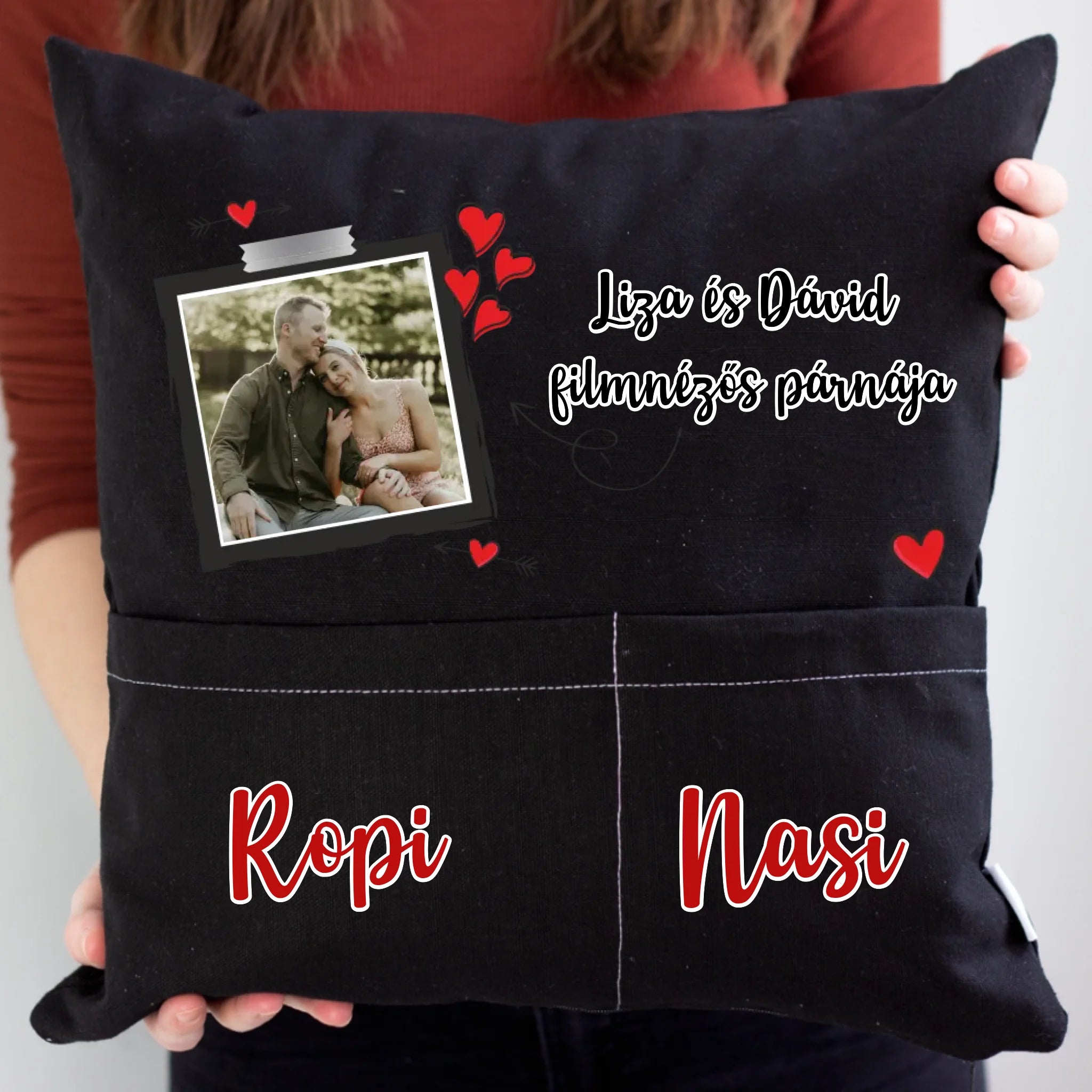 Egyedi képes filmnézős zsebes párna pároknak