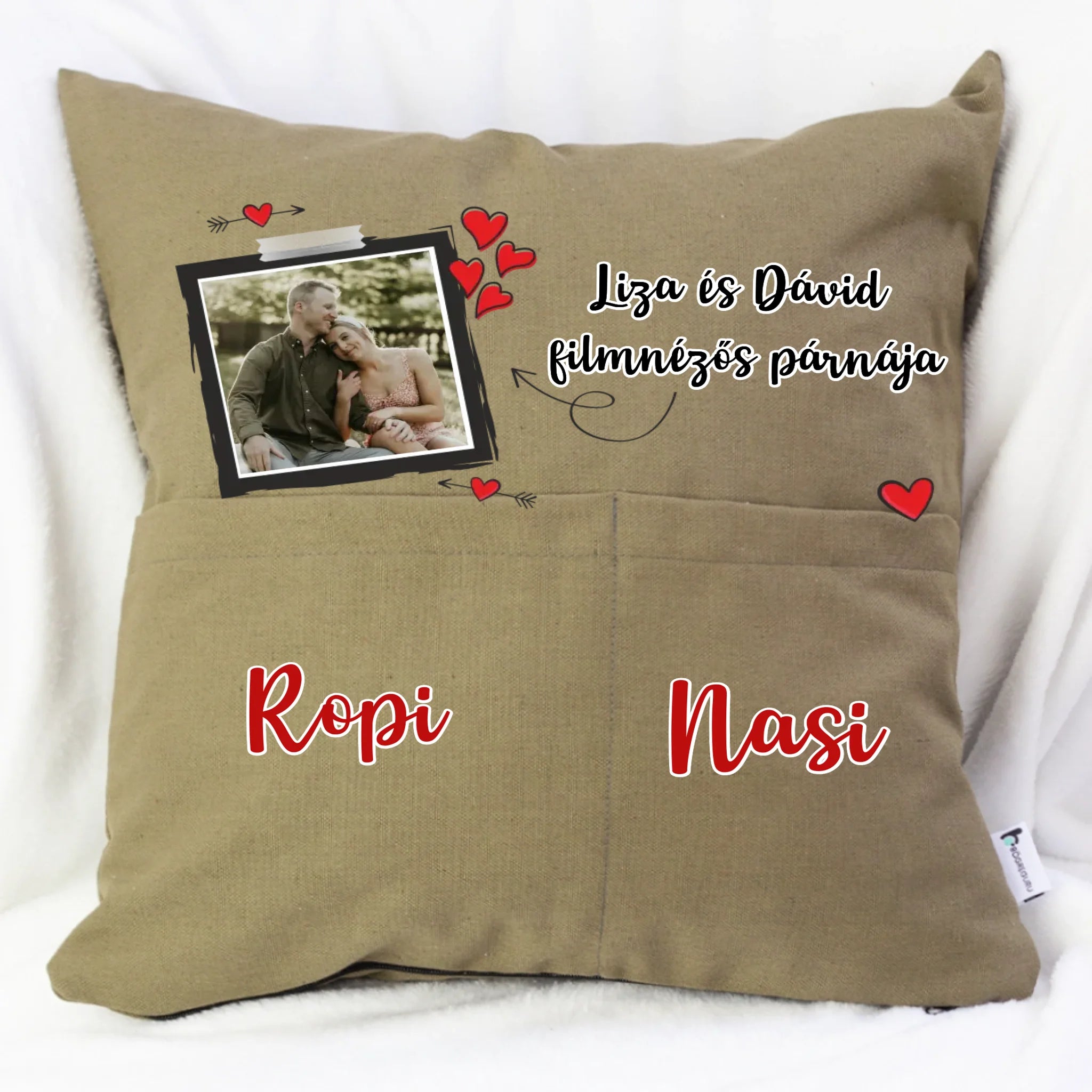 Egyedi képes filmnézős zsebes párna pároknak