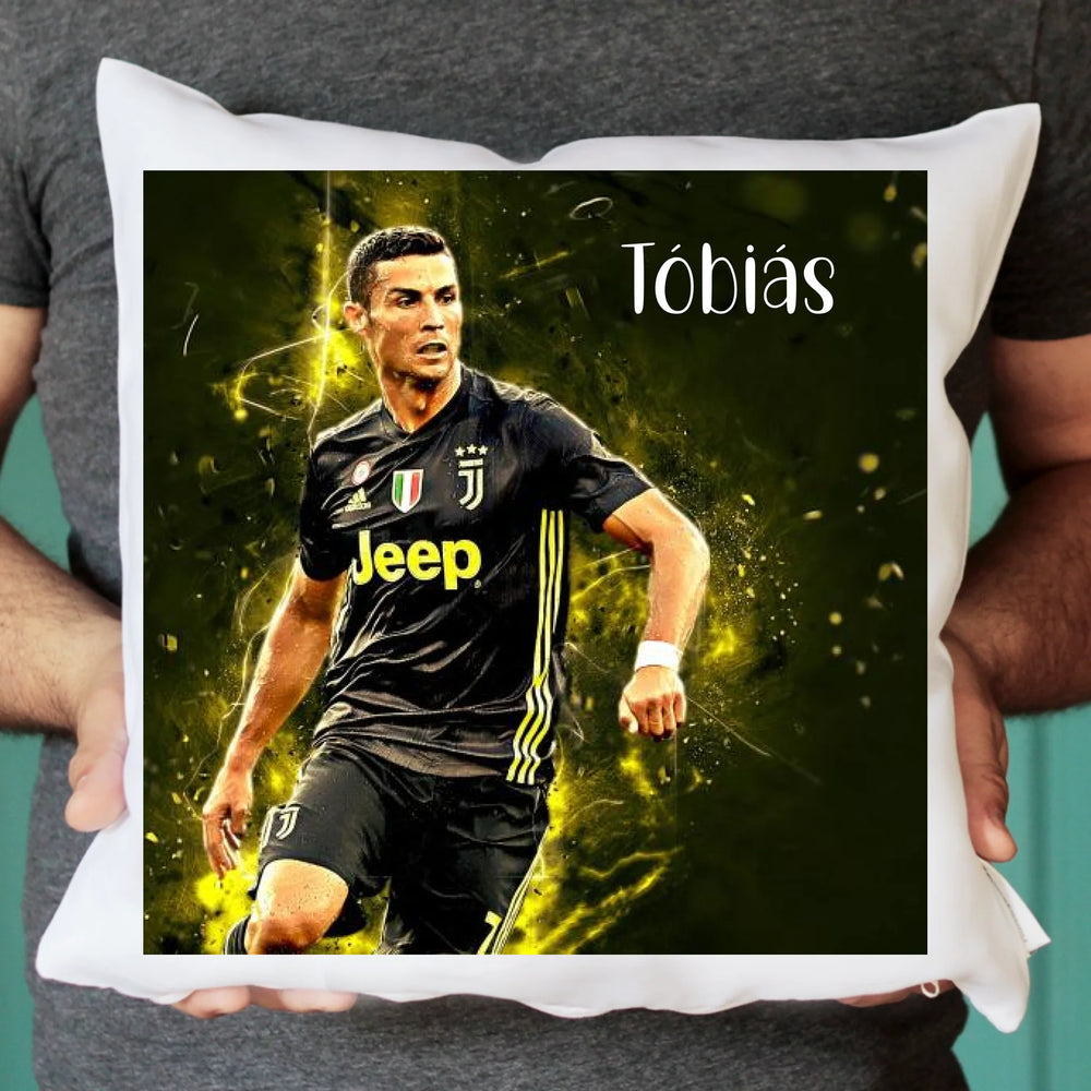 Christiano Ronaldo párna saját névvel