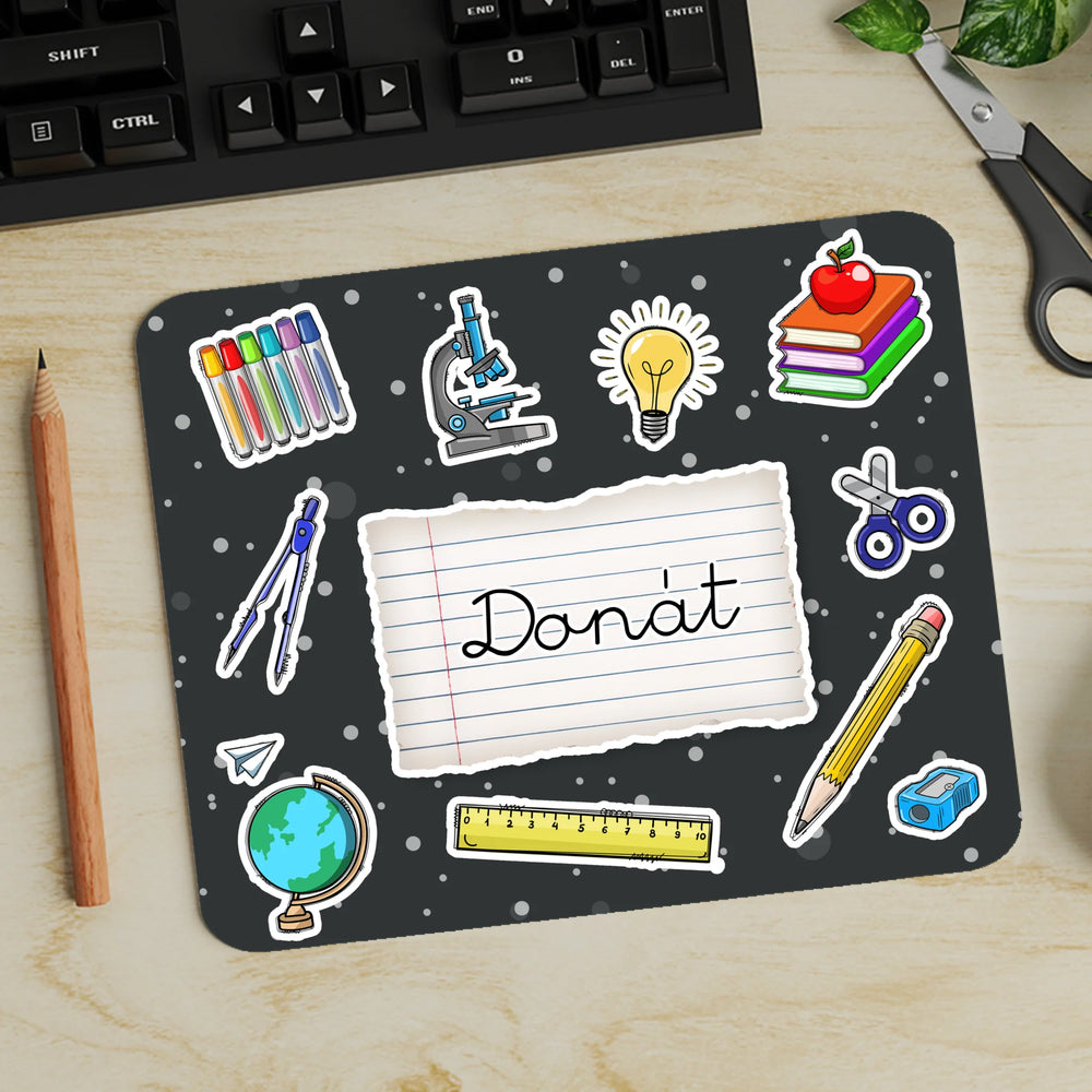 Egyedi névre szóló egérpad iskolásoknak