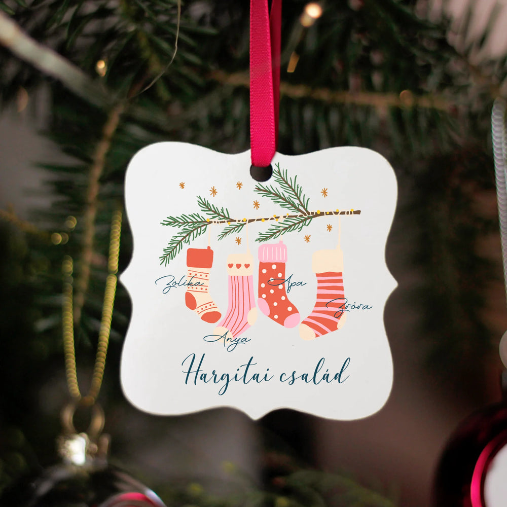 Egyedi neves karácsonyi zokni mintás négyzetes karácsonyfadísz