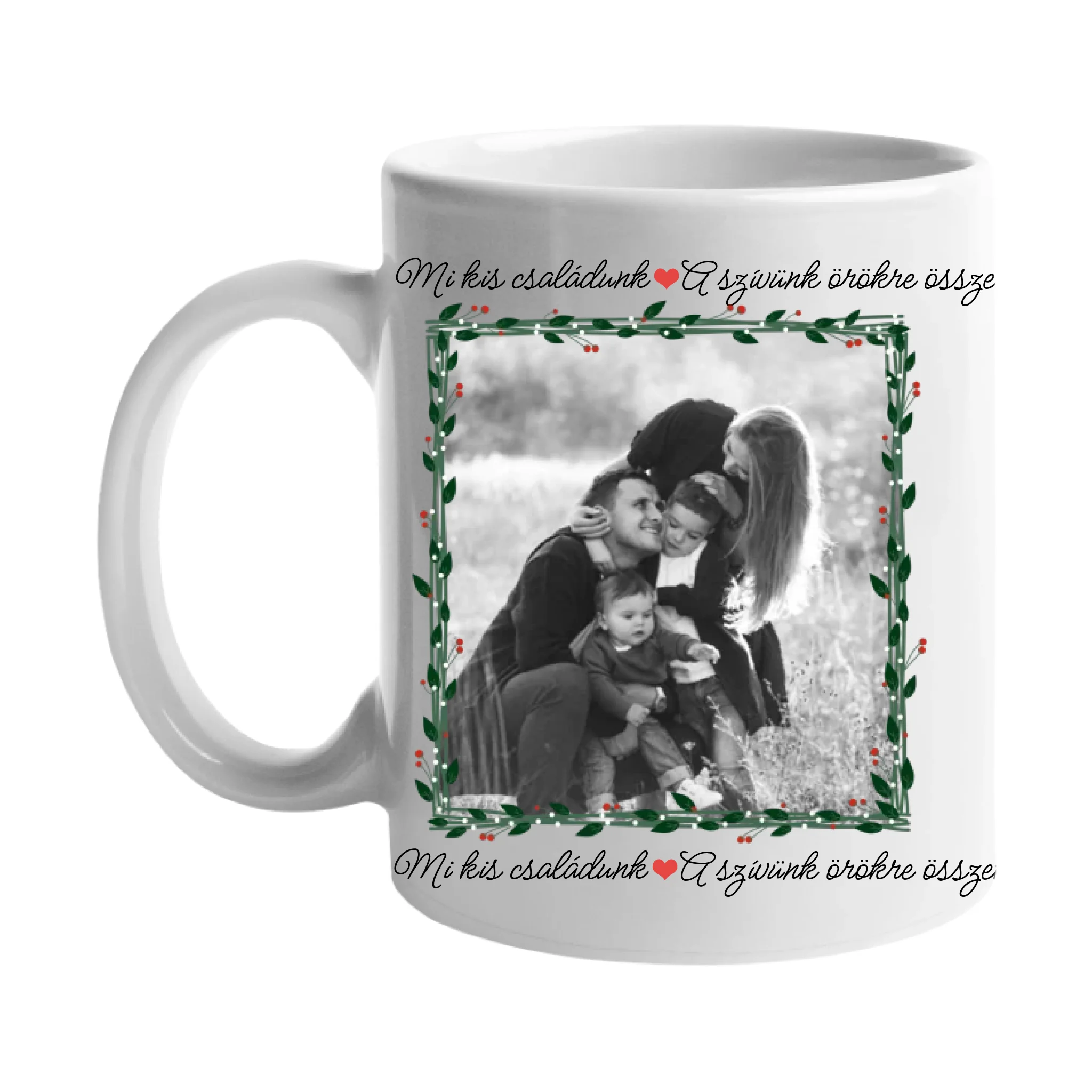 Mi kis családunk - egyedi képes karácsonyi ajándék bögre scrabble mintával