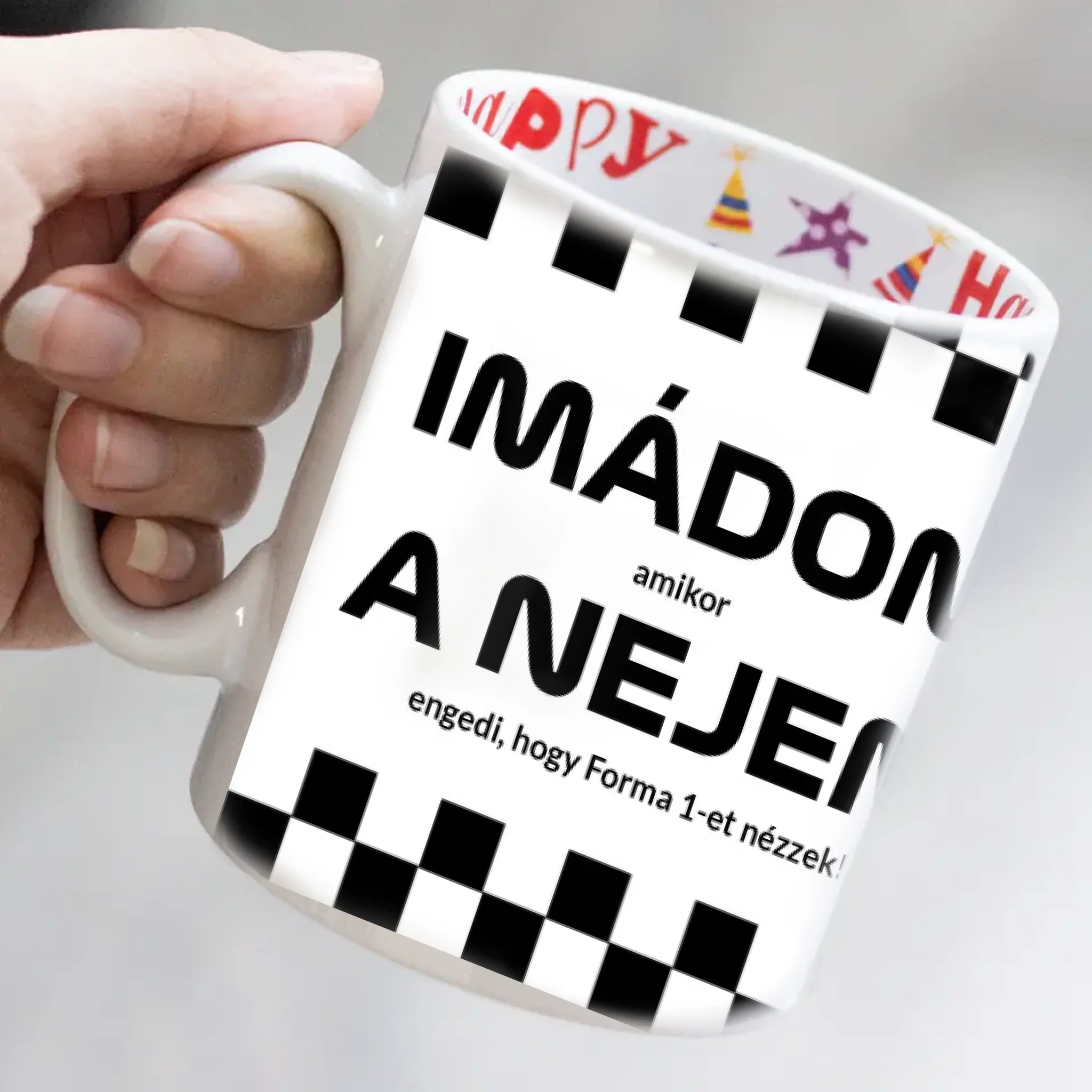 Imádom a nejem futamos egyedi képes bögre