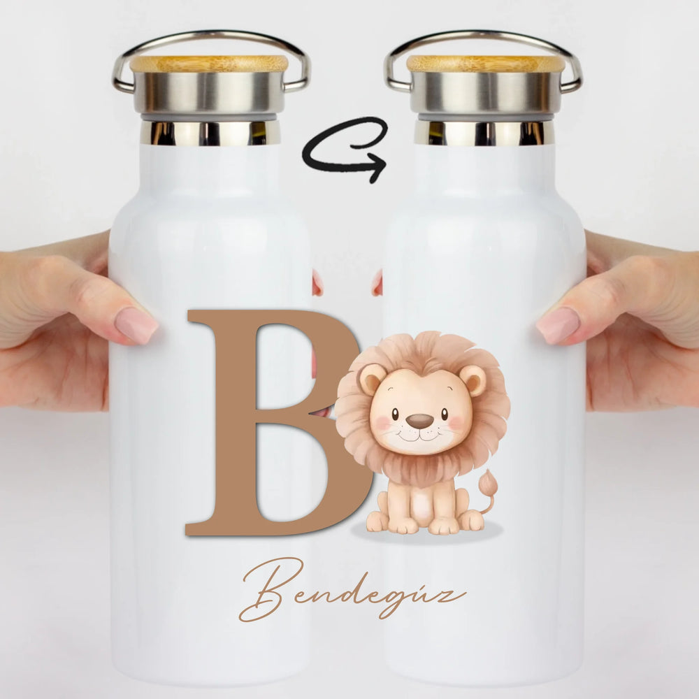 Névre szóló bambusz fedeles kulacs állatos mintával és kezdőbetűvel - egyedi ajándék gyerekeknek