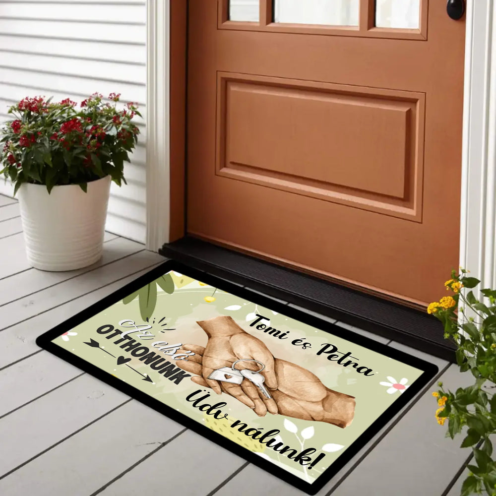 Az első otthonunk - egyedi neves lábtörlő választható mintával
