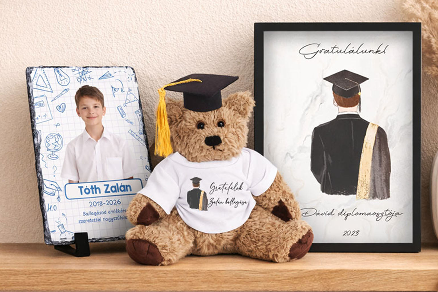 Egyedi ballagási ajándékok névvel és fotóval – gránitlap, plüss maci és falikép