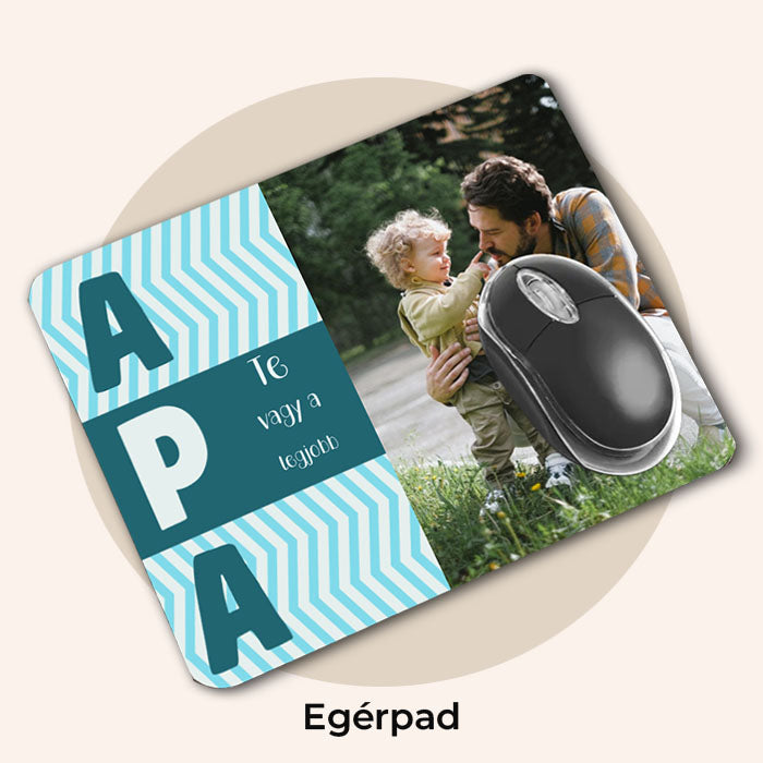 Egyedi fényképes apák napi ajándék Te vagy a legjobb apa felirattal barna háttér előtt.