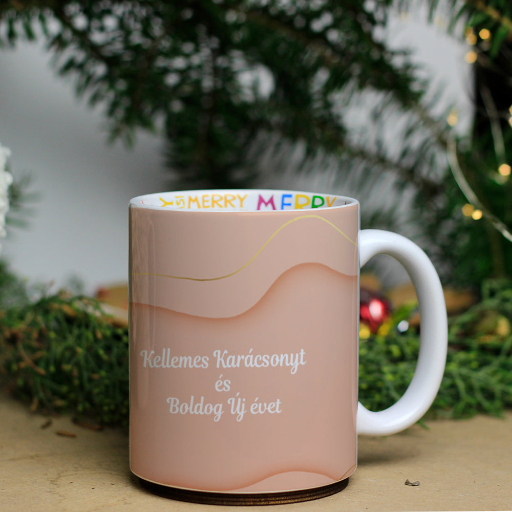 Púder színű karácsonyi belsőjű bögre