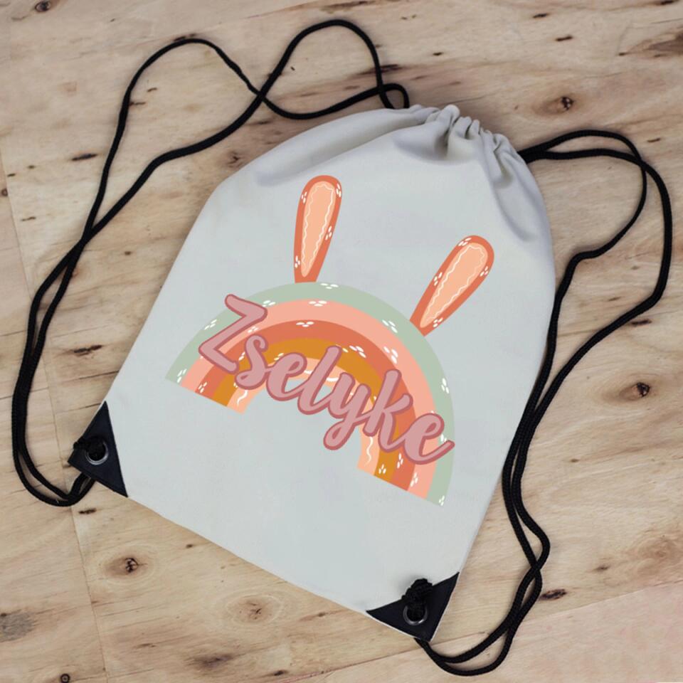 Egyedi neves tornazsák szivárványos mintával - Bogreguru