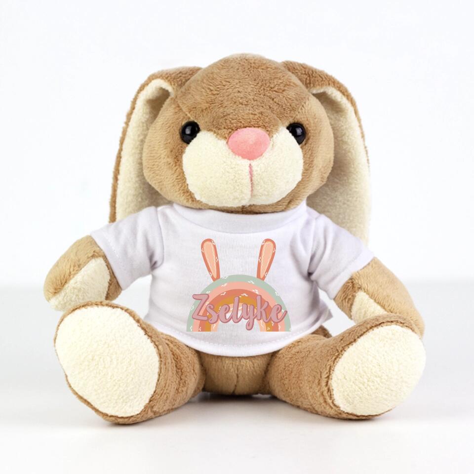 Plüss nyuszi egyedi neves szivárványos pólóban - Bogreguru