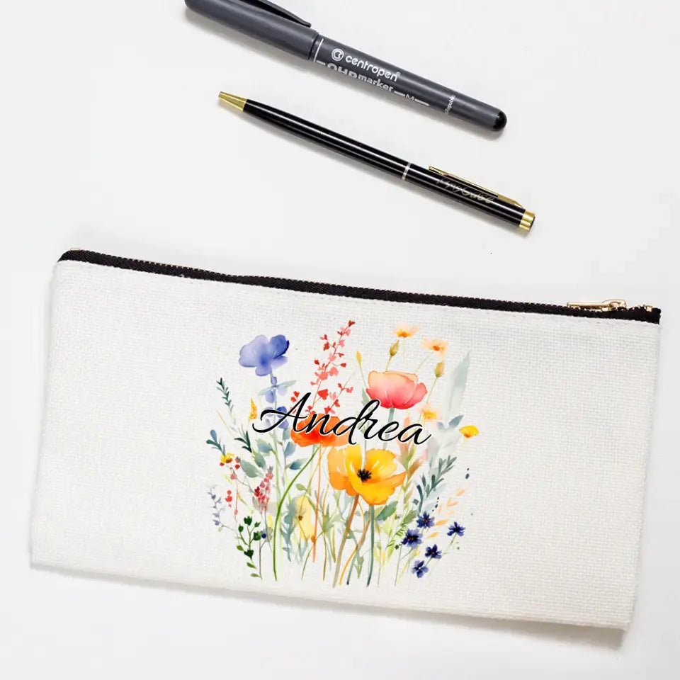 Virágos tolltartó saját névvel - Bogreguru