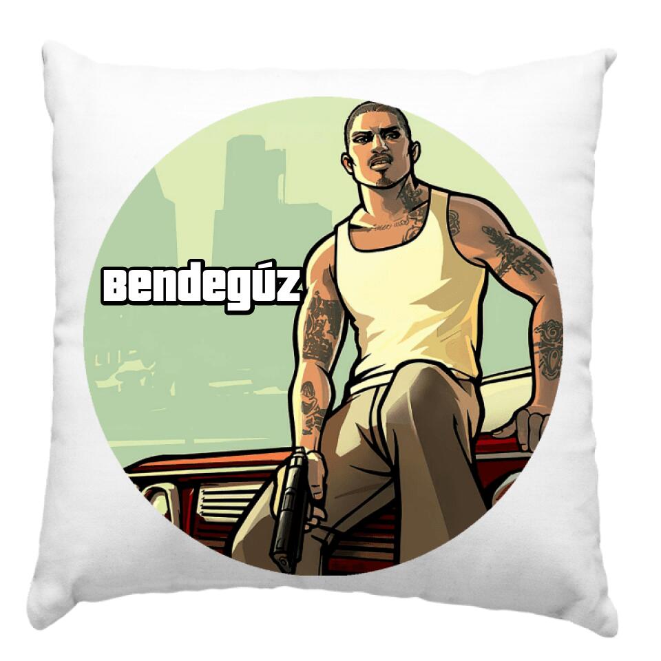 GTA egyedi neves párna