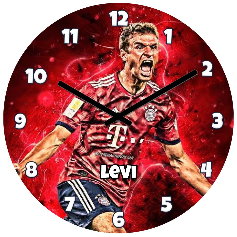 Thomas Müller óra egyedi névvel