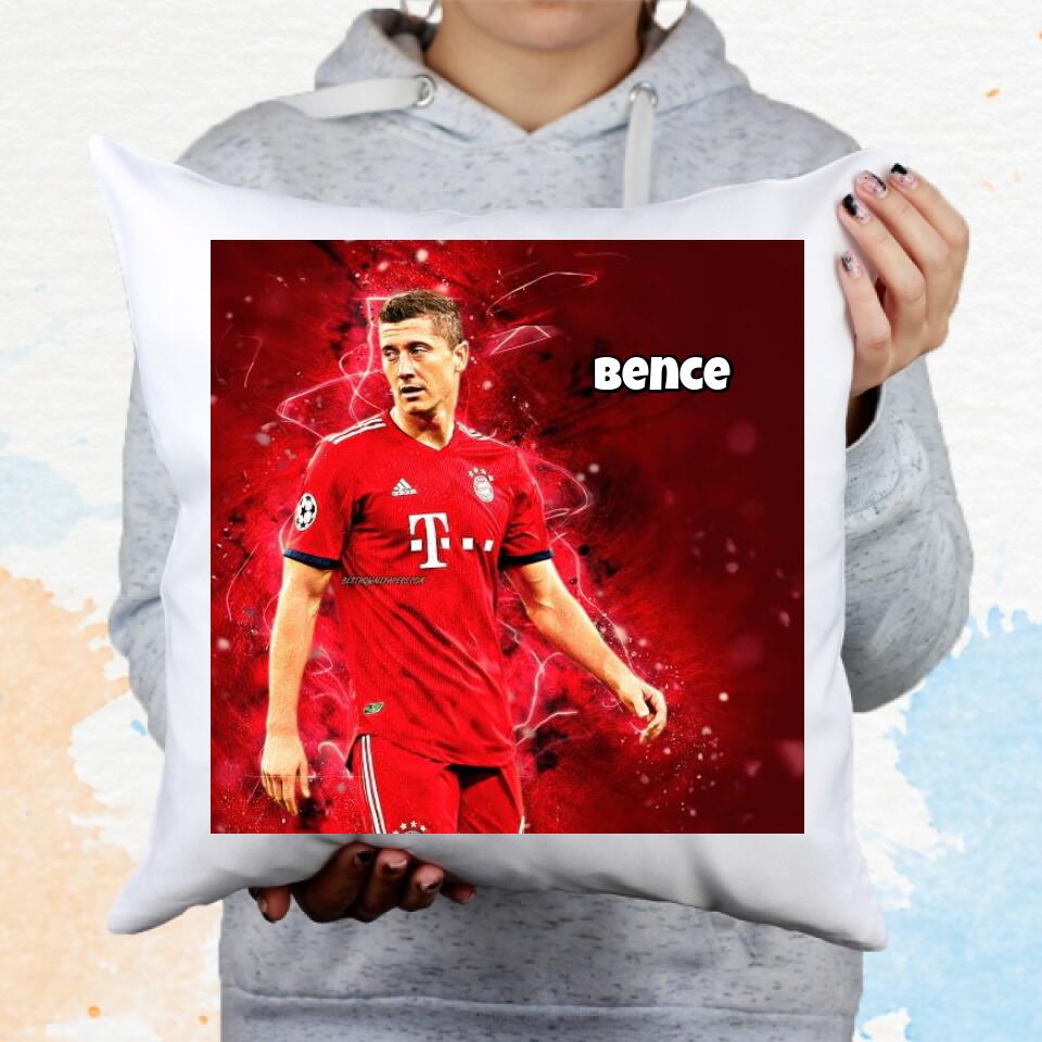 Lewandowski párna egyedi névvel