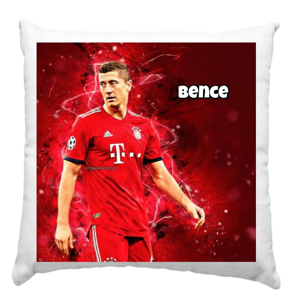 Lewandowski párna egyedi névvel