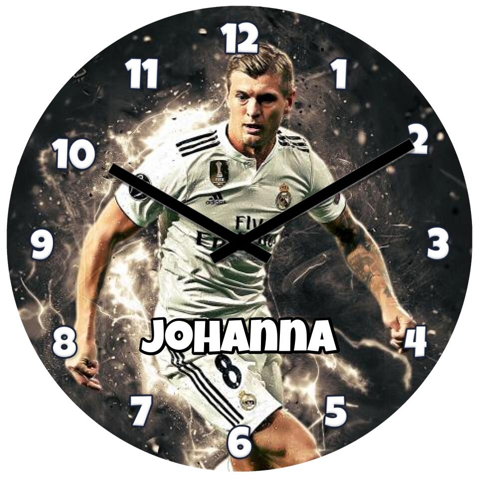 Toni Kroos falióra saját névvel