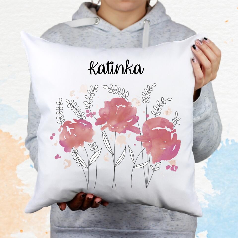 Virágos párna egyedi névvel
