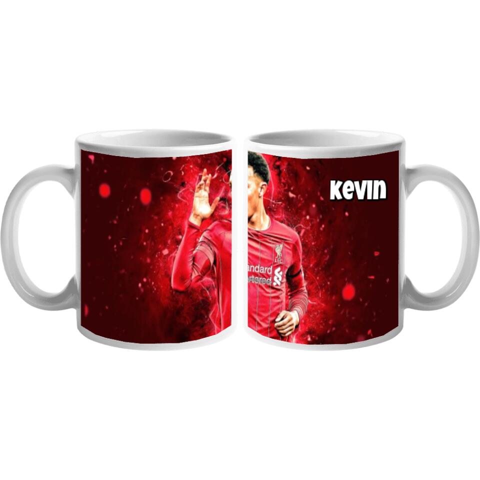 Alexander Arnold bögre egyedi névvel