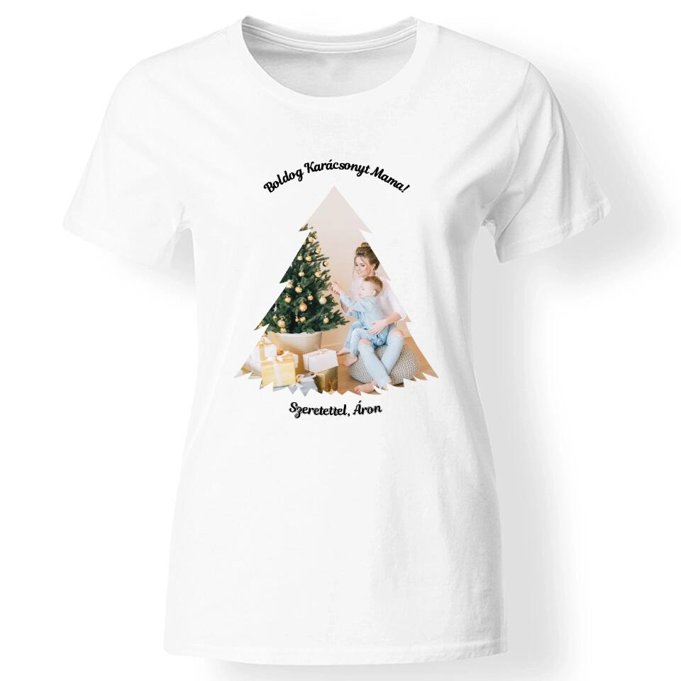 Karácsonyi fenyős női póló egyedi képpel
