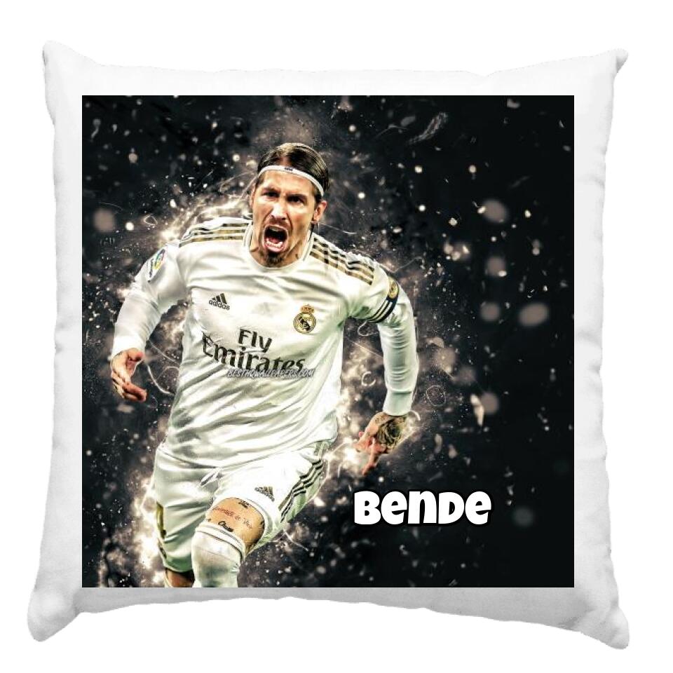 Sergio Ramos párna egyedi névvel