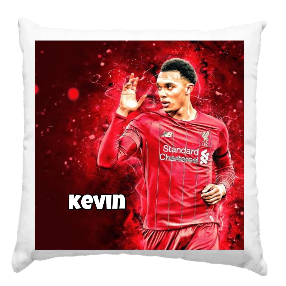 Alexander Arnold párna egyedi névvel