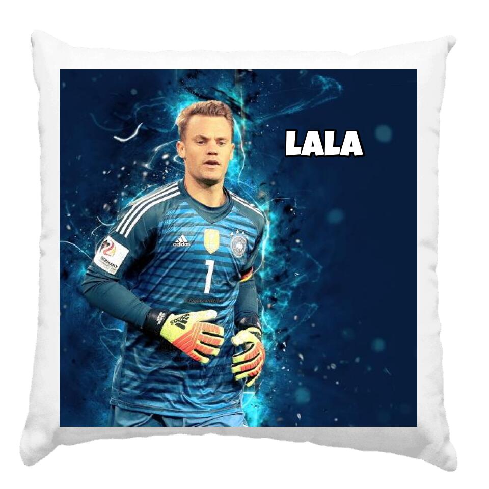 Neuer párna egyedi névvel