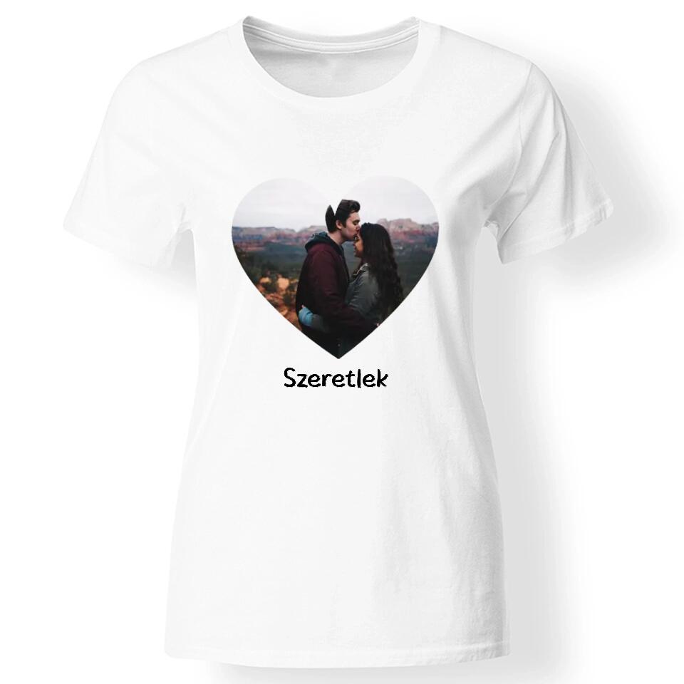 Egyedi szív képes női póló fehér