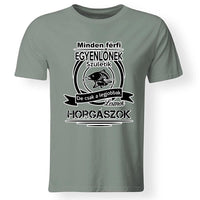 Minden férfi egyenlőnek születik póló