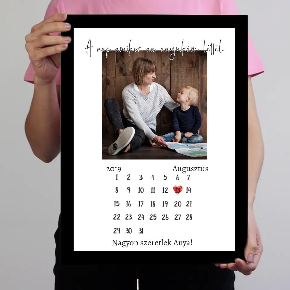 Egyedi falikép saját fotóval és naptárral Anyáknak