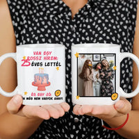 Van egy jó és egy rossz hírem szerkeszthető vicces szülinapi bögre