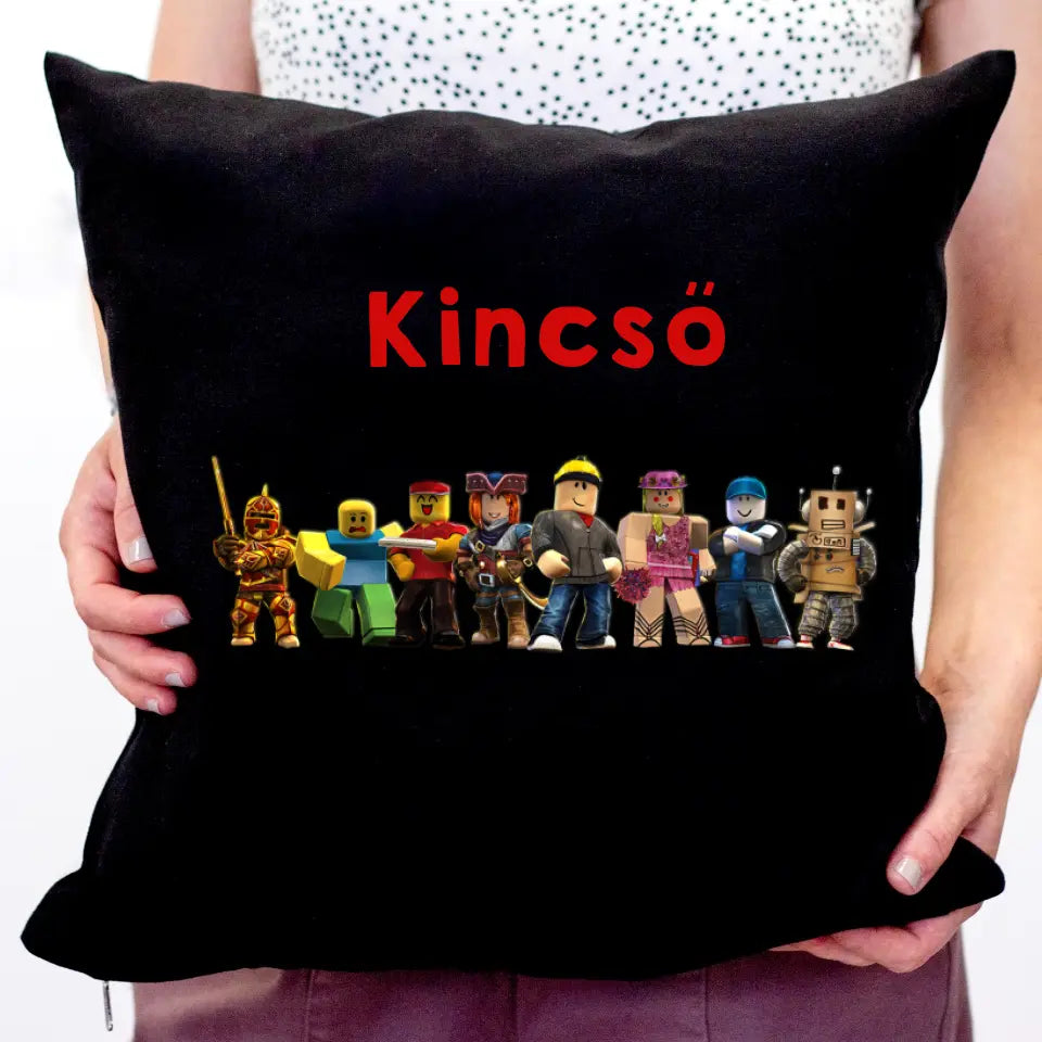 Roblox egyedi neves párna fekete huzattal