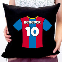 Foci mezes párna egyedi névvel és számmal