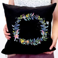 Tavaszi virágos párna egyedi névvel