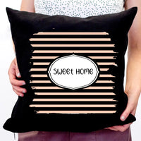 Csíkos párna egyedi felirattal