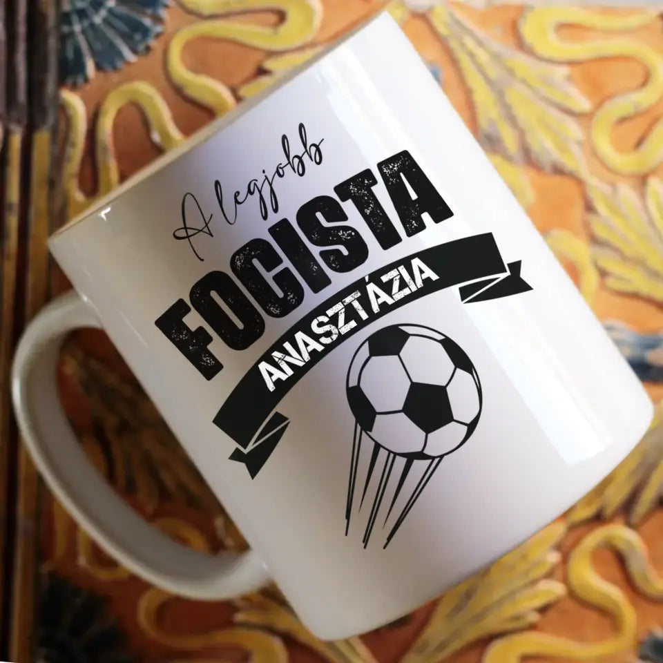 Személyre szabható focis bögre lányoknak