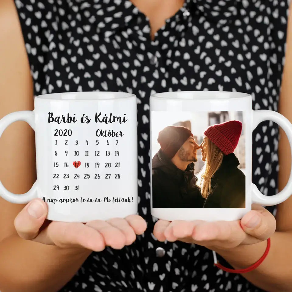 Egyedi bögre pároknak naptárral és képpel