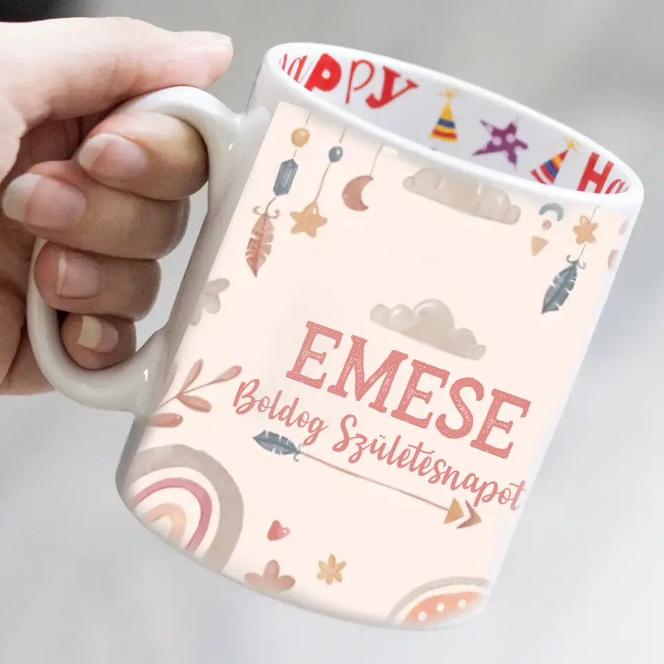 Egyedi neves bohókás születésnapi bögre lányoknak