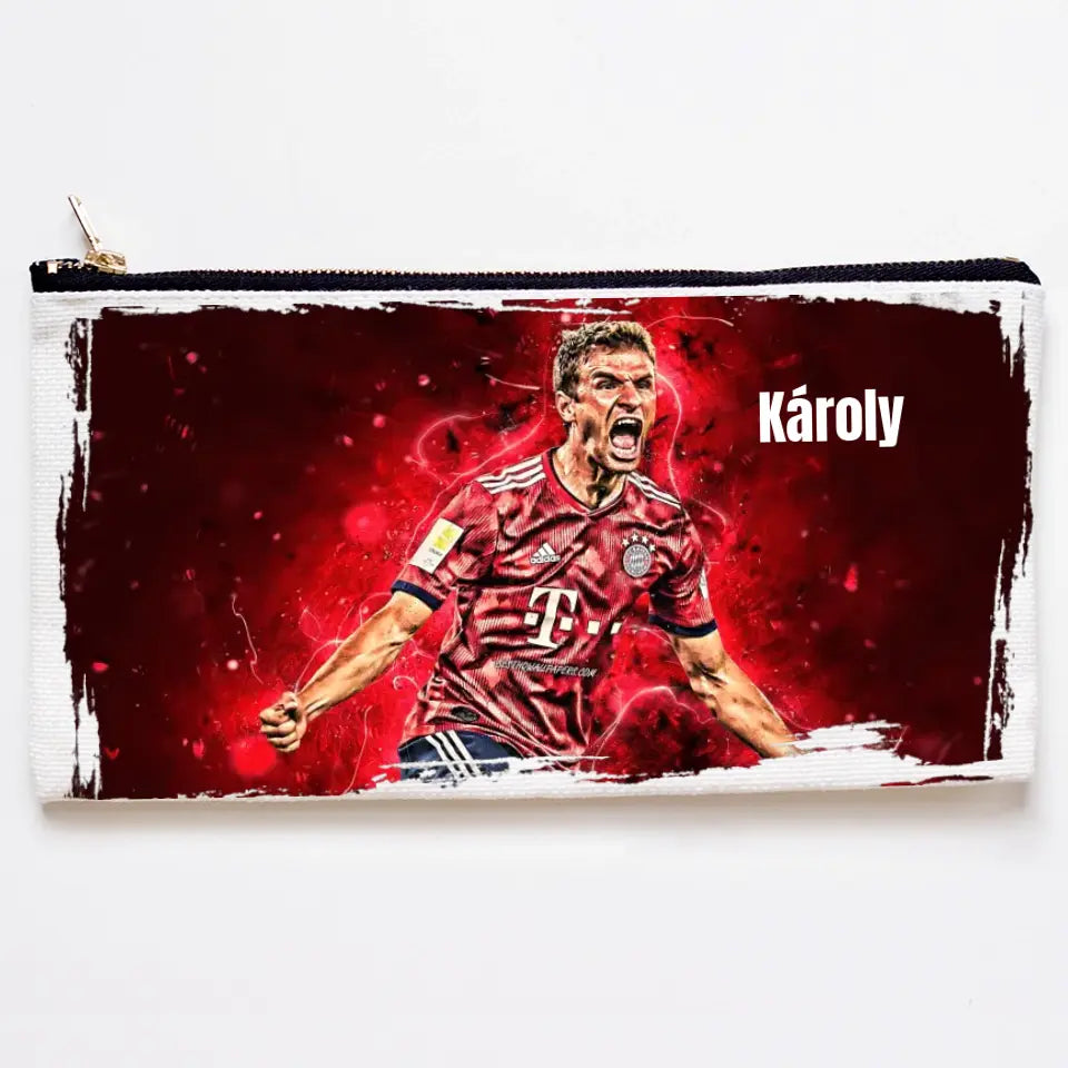 Thomas Müller tolltartó saját névvel
