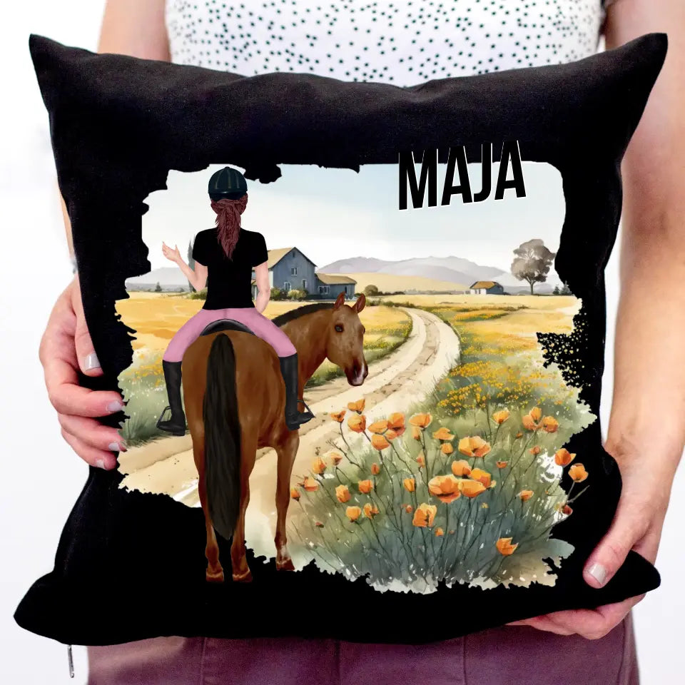 Egyedi lovas fekete párna